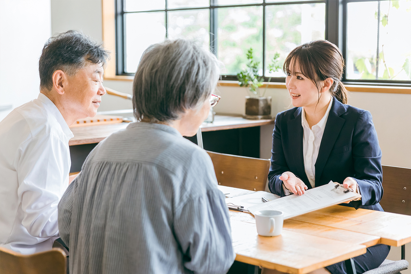  廿日市市で葬儀社を比較している方へのイメージ画像